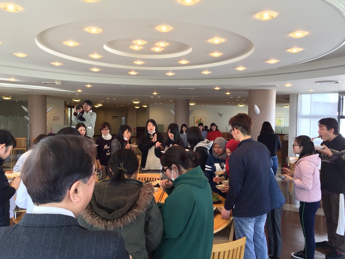 阪奈中央リハビリテーション専門学校さんのツイート 日本語科 いろんな国のご飯で 旧正月のお祝いが行われました 阪奈中央リハ 大阪 専門学校 理学療法 作業療法