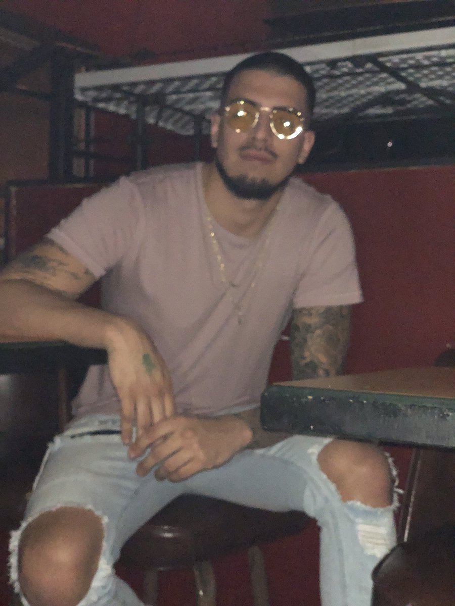 TheCrownedOne_'s tweet image. L i t t y