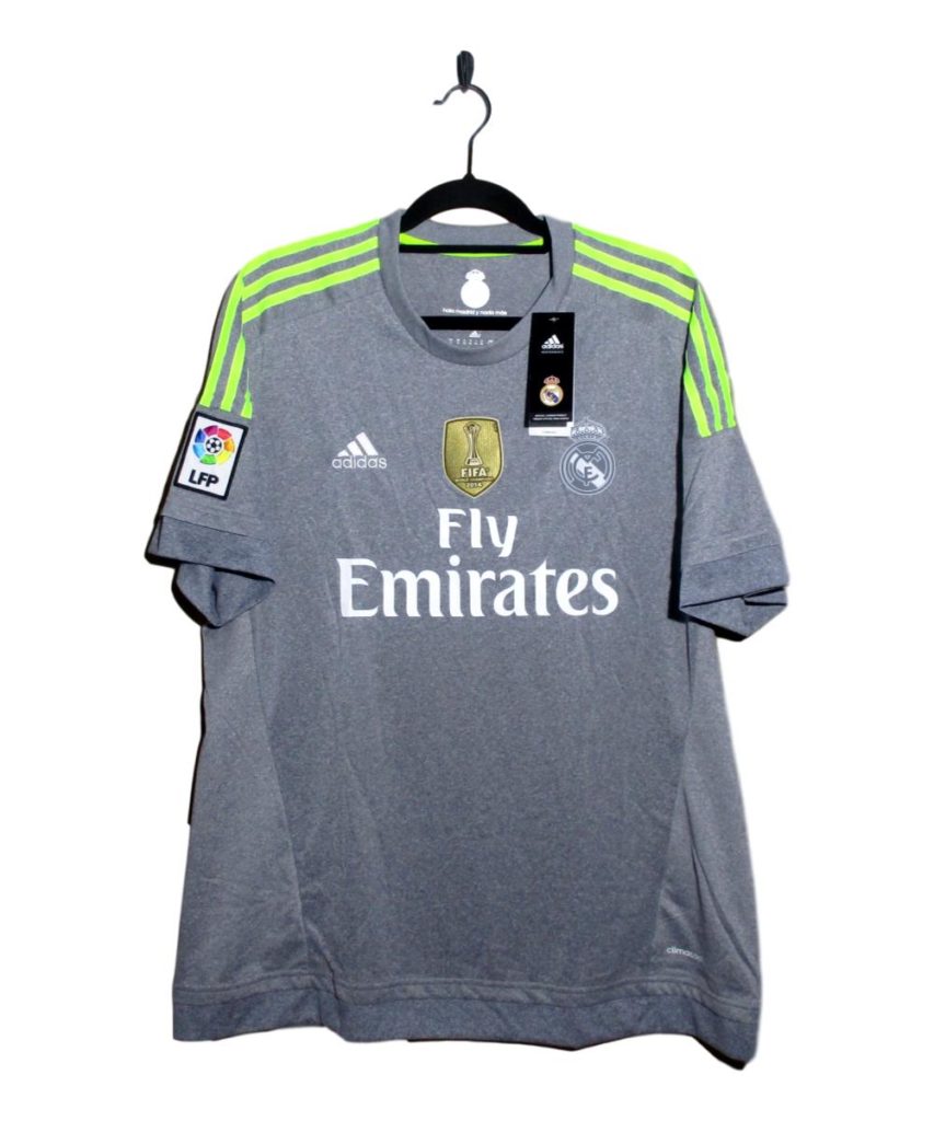 vloek stuk Republiek TheKitman.co.uk в Twitter: „2015-16 Real Madrid Away Shirt (XL) -  https://t.co/zztDhvM0IE #Trikot #Camiseta #Maillot #FootballShirt # RealMadrid https://t.co/A5IjGUYKww“ / Twitter