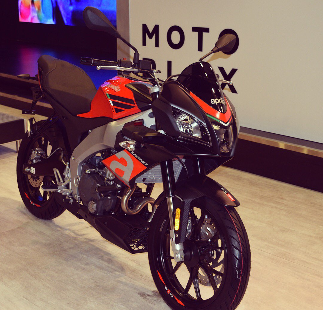 WheelsGuru's tweet photo. #autoexpo and some great new machines in @autoexpo 
 @ApriliaIndia  @ummotorcyclesin  @suzuki2wheelers  @Honda    #autoexpo2018 https://t.co/0cZLAZFHiF