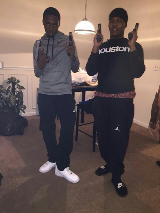 LoCalGuCCi's tweet photo. We ugly dab in this picture but bitch you know I'm hurt I'm done RN bitch I can't take this 2:12 https://t.co/27FKo6IVel