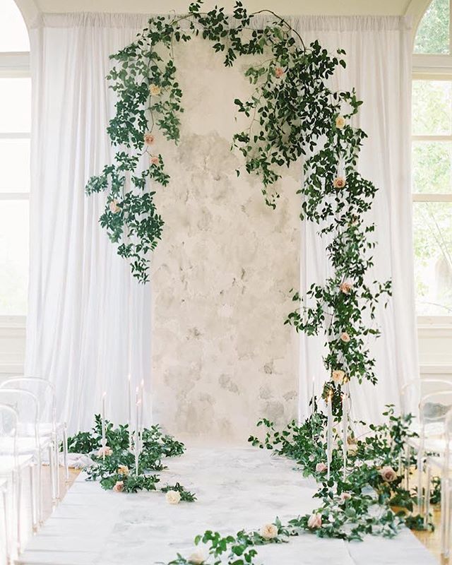 FableStudioCo's tweet photo. Love the garden inspired indoor wedding ceremony. Simple and elegant, the floral installation just flows with space, absolutely gorgeous! 
Image source: https://t.co/0lw7N9EGMt
#inspiration #minimalism #indoorceremony #floralinstallation https://t.co/MKoOcwHZS1 https://t.co/UJNFkPQWUx