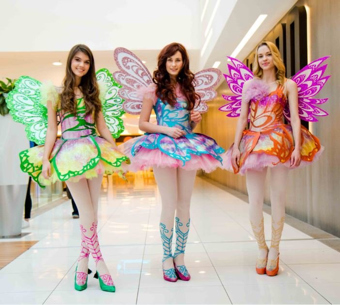 FilmaLtd's tweet photo. #WinxClub Bebeği alanlar 10 Şubat’ta gerçekleşen #WinxDünyası özel gösterimini soluksuz izledi. Galaya çocukların çok sevdiği ünlü YouTuber ve internet fenomeni #MeryemCan da katıldı. #WorldofWinx #WinxPerileri #Akmerkez #CinemaPink #Periler https://t.co/Z9qk7VRWaW