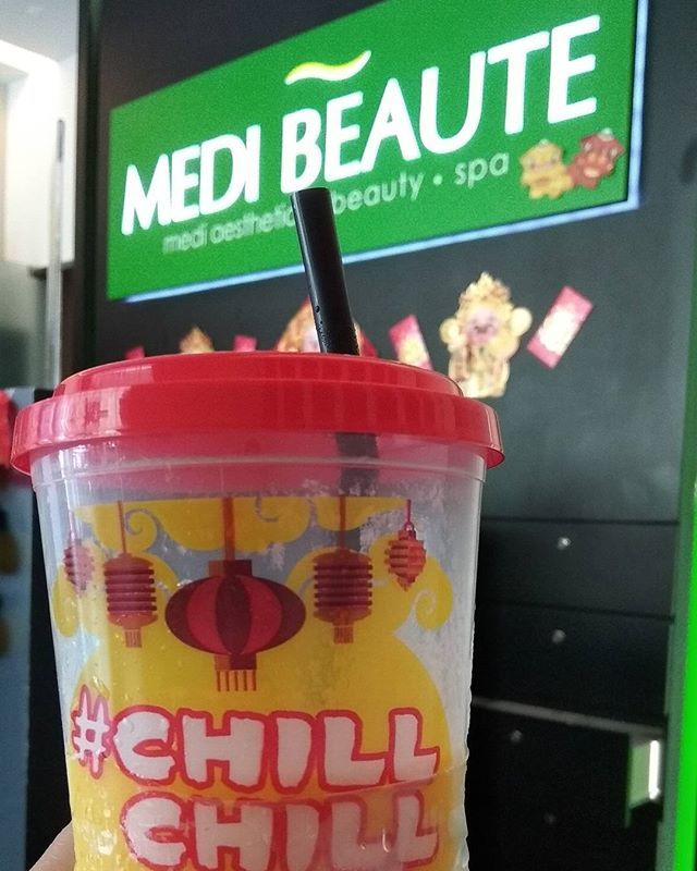 iamfuzy's tweet image. [ x de kena mengena ahaks ]
:
Just chill!
Menunggu pun kena chill
sesambill minum chill chill
🤣🤣🤣
:
#relax #facial 
#todaytask 
#mydailyjournal