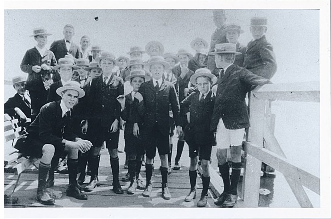 WesleyPerth's tweet image. Happy 95th birthday Wesley! My how the College has changed in 95 years. 
ow.ly/Hg7u30imNzp

#bydaringandbydoing