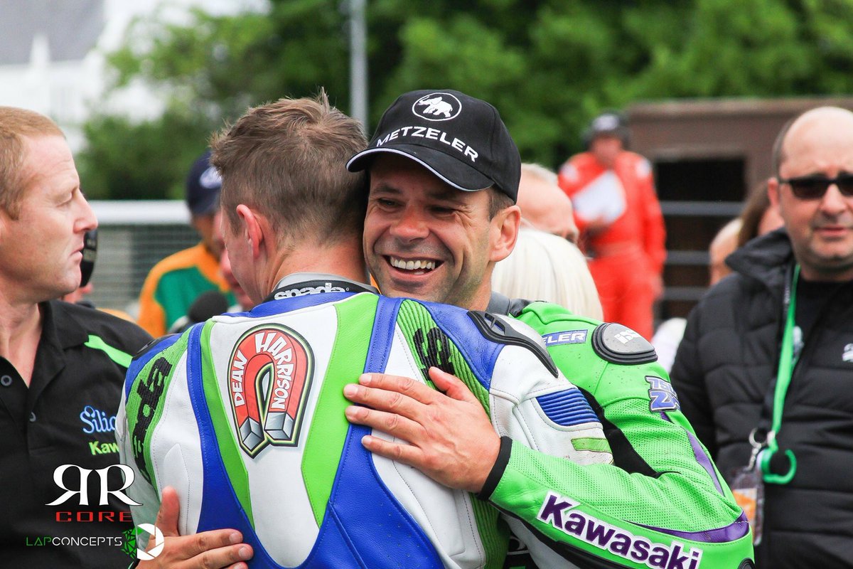 RoadRacingCore's tweet photo. Dean Harrison &amp; Horst Saiger, Classic TT (📸 @LAPconcepts ) #isleofman #classictt #saiger #harrison #metzeler #roadracing https://t.co/hdWDnujbY4