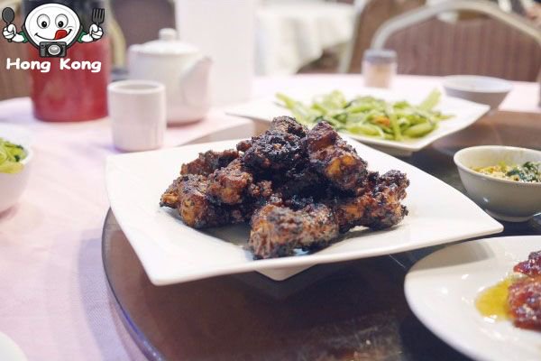 bestyums's tweet photo. try this #delicious #spare #prork #ribs with #olives when visiting #hongkong #hkfood check its rate and location then rate your #dish on #bestyums #travel #foodie #foodies #yummy https://t.co/YJbYLCKTNi https://t.co/sBsI5YoZ5j