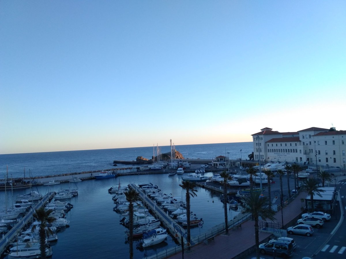 ina_deutschmann's tweet image. #Singek Bioinformatics Gene Annotation Workshop organized by Gwenaël Piganeau and Klaas Vandepoele (@plaza_genomics) at the Observatoire Océanologique de Banyuls sur mer in beautiful @Banyulssurmer about to start. #GenomeAnnotation