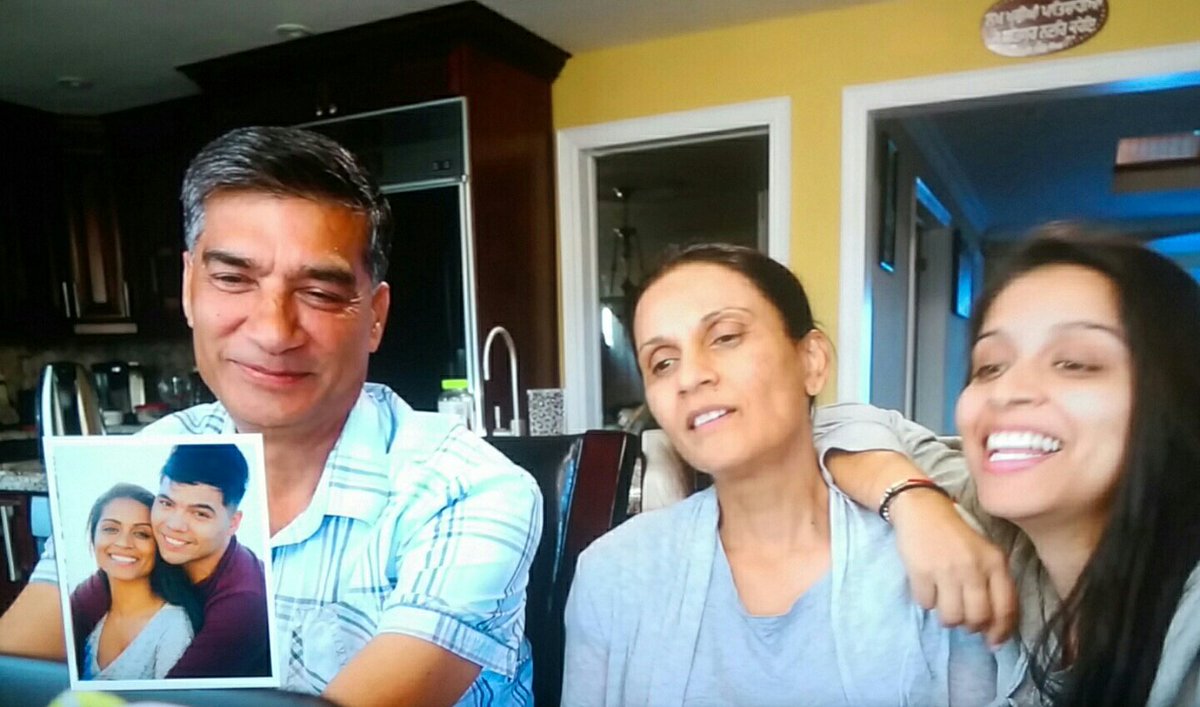radz_tannies's tweet photo. Let's not forget this. #Domilly 😏❤ that sleek introduction of Dom to her parents doe.. *coughs* https://t.co/qzG9BWTyAX