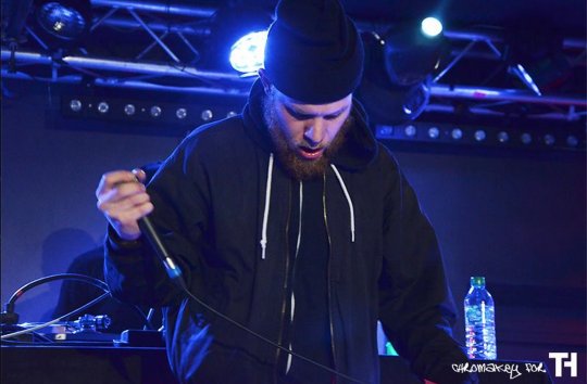 Aaron Cohen is back, et il voit rouge trendhustler.com/2018/02/aaron-…