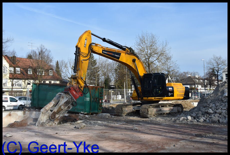 geertyke's tweet photo. JCB JS 370 sloopkraan van Sauer Bau. Met @lehnhoff24 Variolock snelwissel. Sauer Bau heeft het gehele machinepark uitgerust met Lehnhoff Variolock snelwisselsytemen het bedrijf grote voordelen en veel efficientie. @JCBmachines @JCBmachines @Nimatech_bv @NijlandService https://t.co/28CNRGw1Bq