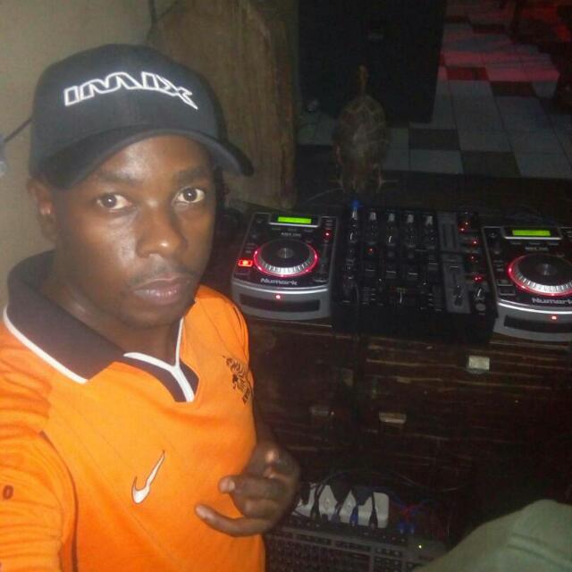 Don't 4get it's Mature Tuesday with mature music for those who love music from the 80s to 2000 Classics collection frm Jazz, Afro Pop,  Trade,  Rock n RnB Powered  by Events Techniques Djs for more info 0774445061 App