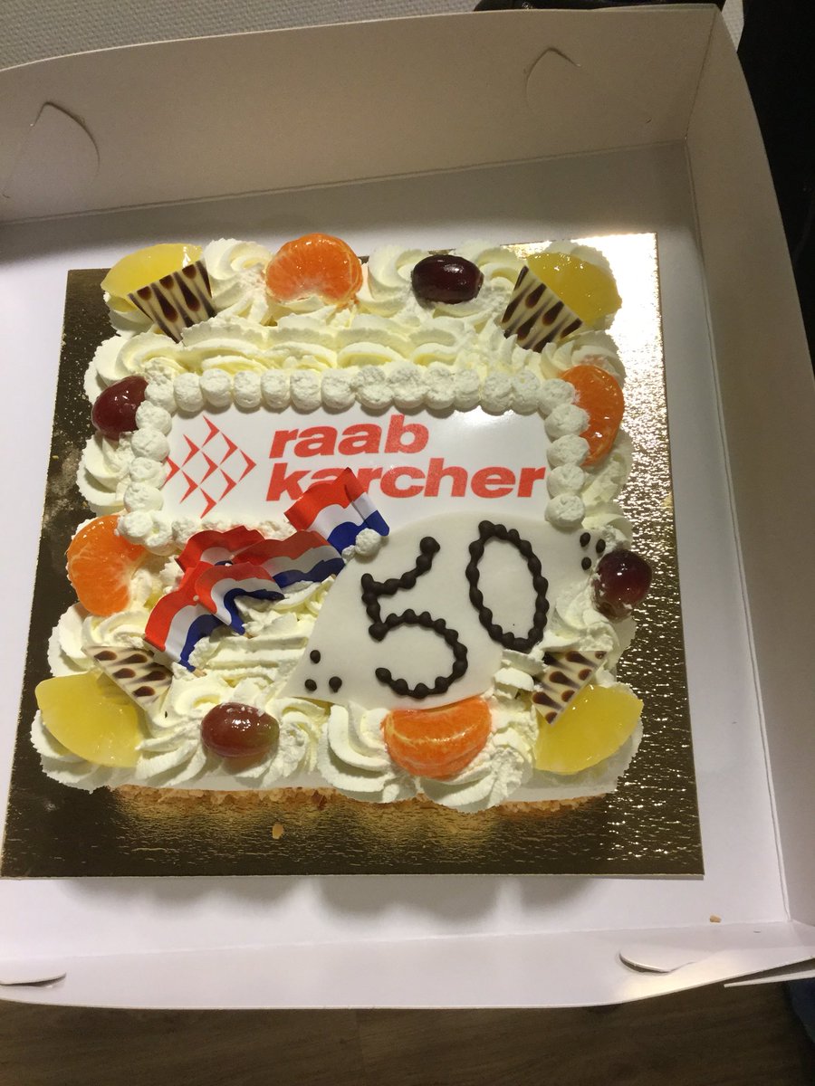hermankleine1's tweet photo. Bijzondere relatie namens @RKB_Assen vanochtend verrast met een bijzondere dag.
#unipeafbouw #kwaliteituithoogkerk @vvpeize https://t.co/svA0CDDcNj