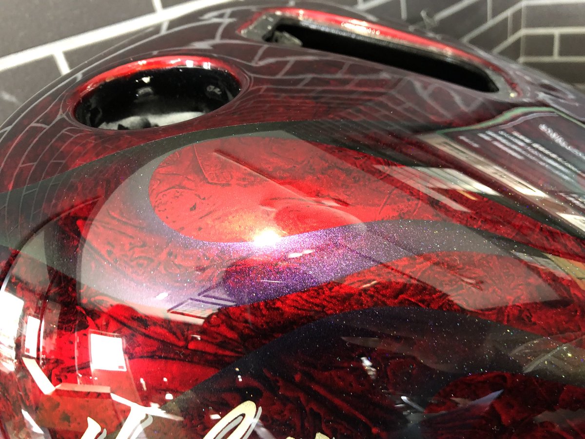 お客様ご依頼のカスタムペイントが出来上がってきました！ レッド