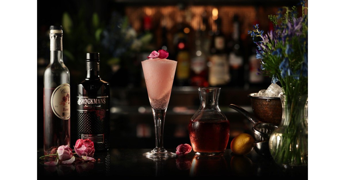 Brockmans Gin - Purple Hearts and Pink Roses for Valentine's Day buff.ly/2Gb7IRA

#internationalRoseDay #rosewine #rose #wine #sharingwine  #22ndJune #sharing #wine #sainttropez