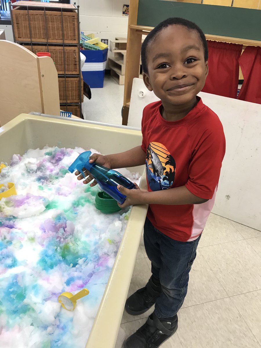 thurstonpre's tweet photo. Preschool is having fun with snow! @a2Thurston #preschoolrocks #preschoollife https://t.co/9BYMZYhHOO