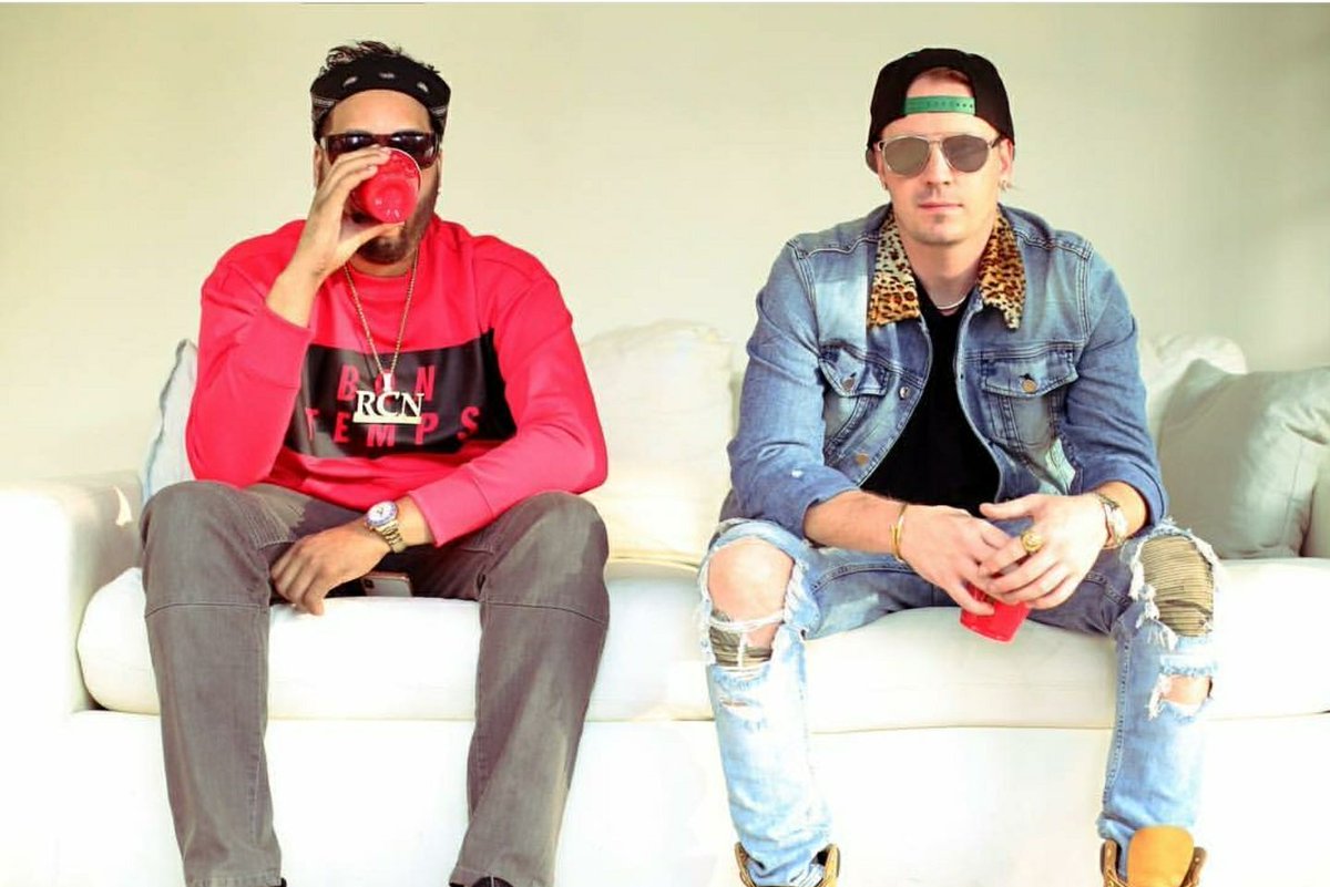 EbonyLatina111's tweet photo. Excited for these two! Matt and Perry of Red Cup Nation about to go on tour again. This time it's gonna be pretty awesome! #redcupnation #djlife #producers #theredcupnation ๐ฅ @RedCupNation https://t.co/s6MUbOFga1