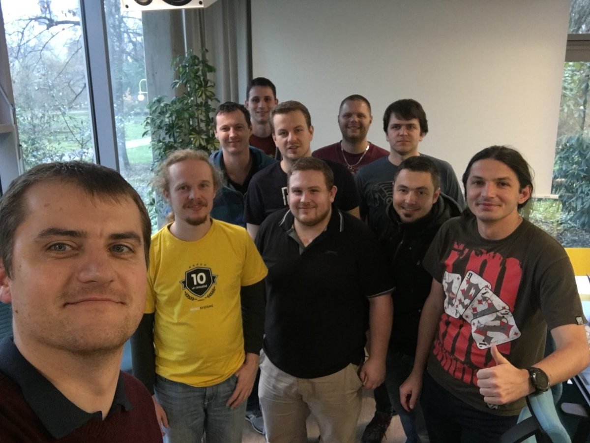 MoroSystems tweet media