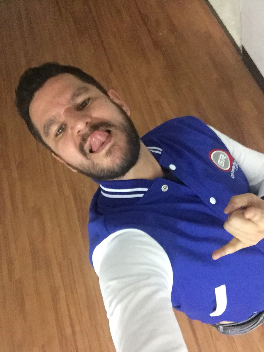 nakedlunchgr's tweet photo. Feliz día de la radio desde #nakedlunchradio @Gritaradiomx #StaRock felicidades a todos los que hacen radio de alguna u otra forma!! https://t.co/xNUaczvrU8