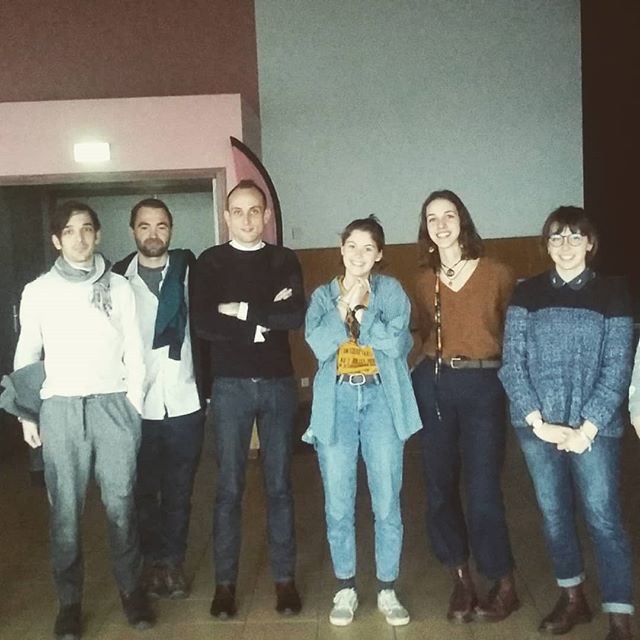 mjcrodez's tweet photo. Les Crieuses avec l'équipe de la Cie L'An 01 vendredi 9 février à l'occasion du spectacle La Mort de Tintagiles. https://t.co/CAR4Hlehxv https://t.co/JxRaJx90aV