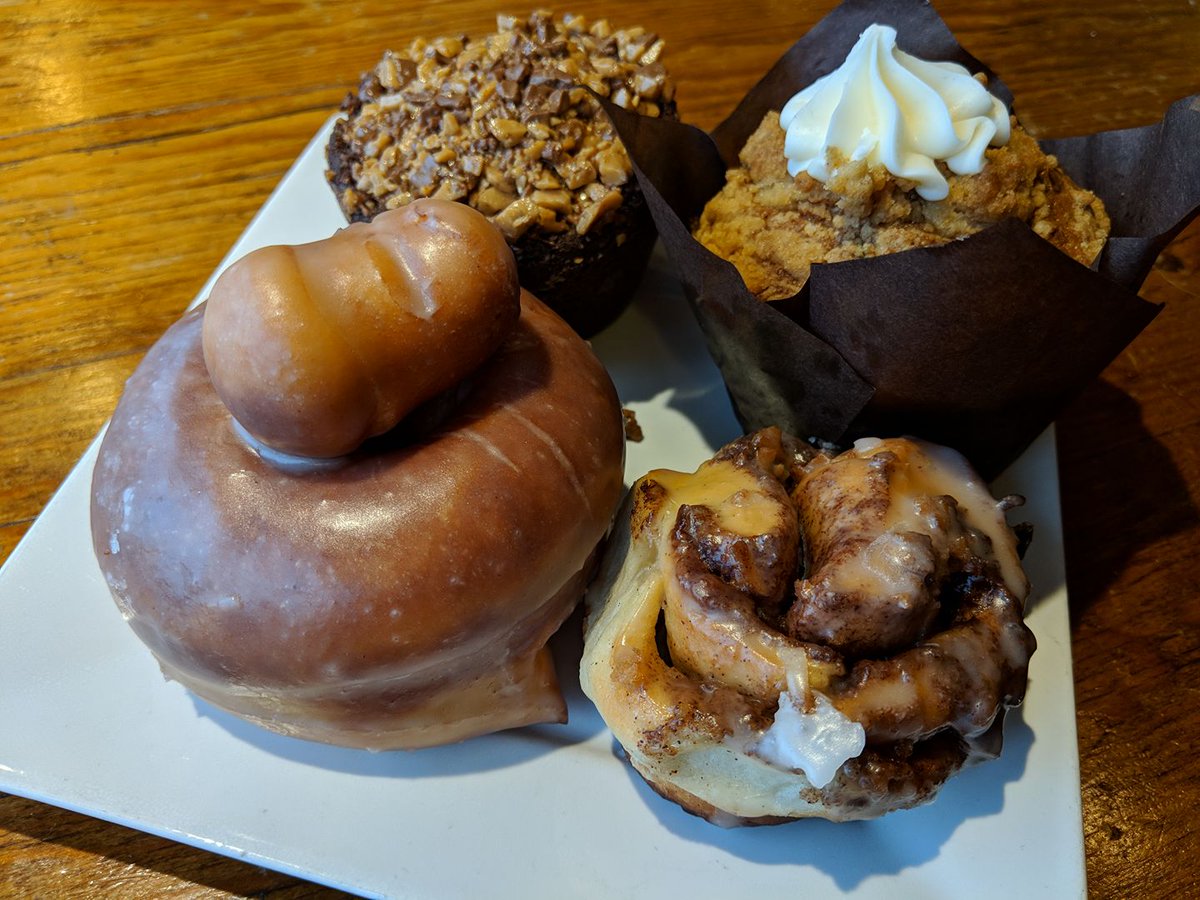ArabicaElgin's tweet photo. How will you indulge for Mardi Gras? #somanyoptions https://t.co/vg9SdGEBLp
