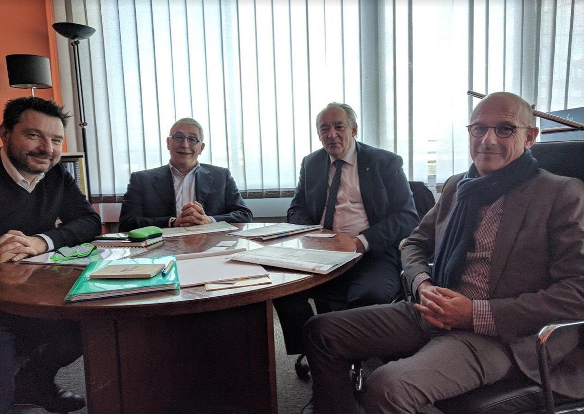 b2rplus's tweet photo. Merci à la @FFB_Occitanie : Jean-Armand Fabre, Jean-Regis Tarasewicz, Bruno Dumas d'avoir invité @yvesmartorana et Jean-Charles GUILLEMOT dirigeants de #SYSCOBAT à présenter le système constructif #Bois #Béton #Numérique #B2Rplus #Innovation #construction #bascarbone #frenchfab https://t.co/gz0MgTWQmN