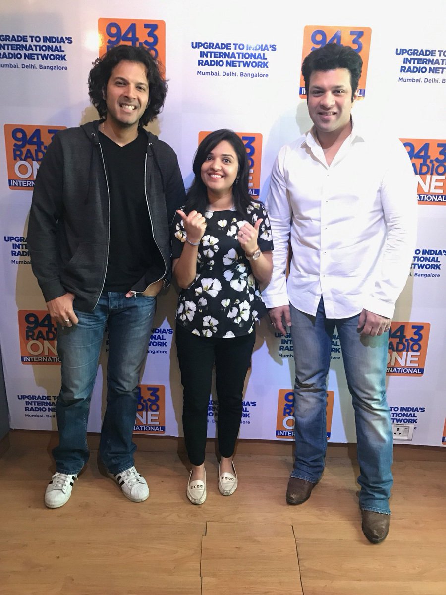 vidhim's tweet photo. The sarod brothers Amaan and Ayaan Ali on Drive Delhi today 9-10PM. Answer this - they went to scindia school for 14days or 28 days ? https://t.co/178FjdQZBX