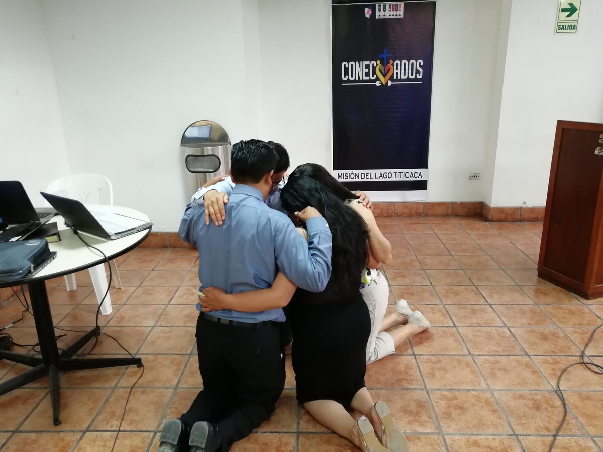 PrDavisSantiago's tweet photo. Pastores @AdventistasMLT #conectados con Dios a través de la oración para que recibir la guía del Espíritu Santo en el cumplimiento del DISCIPULADO @josechasiempre @Pr_RonaldAquije @FariChoque @prsosthenes @Pr_TonnyQuispe @EnzoChavez @HeyssenCordero @R_MonteroG https://t.co/10zaB4sQ0B
