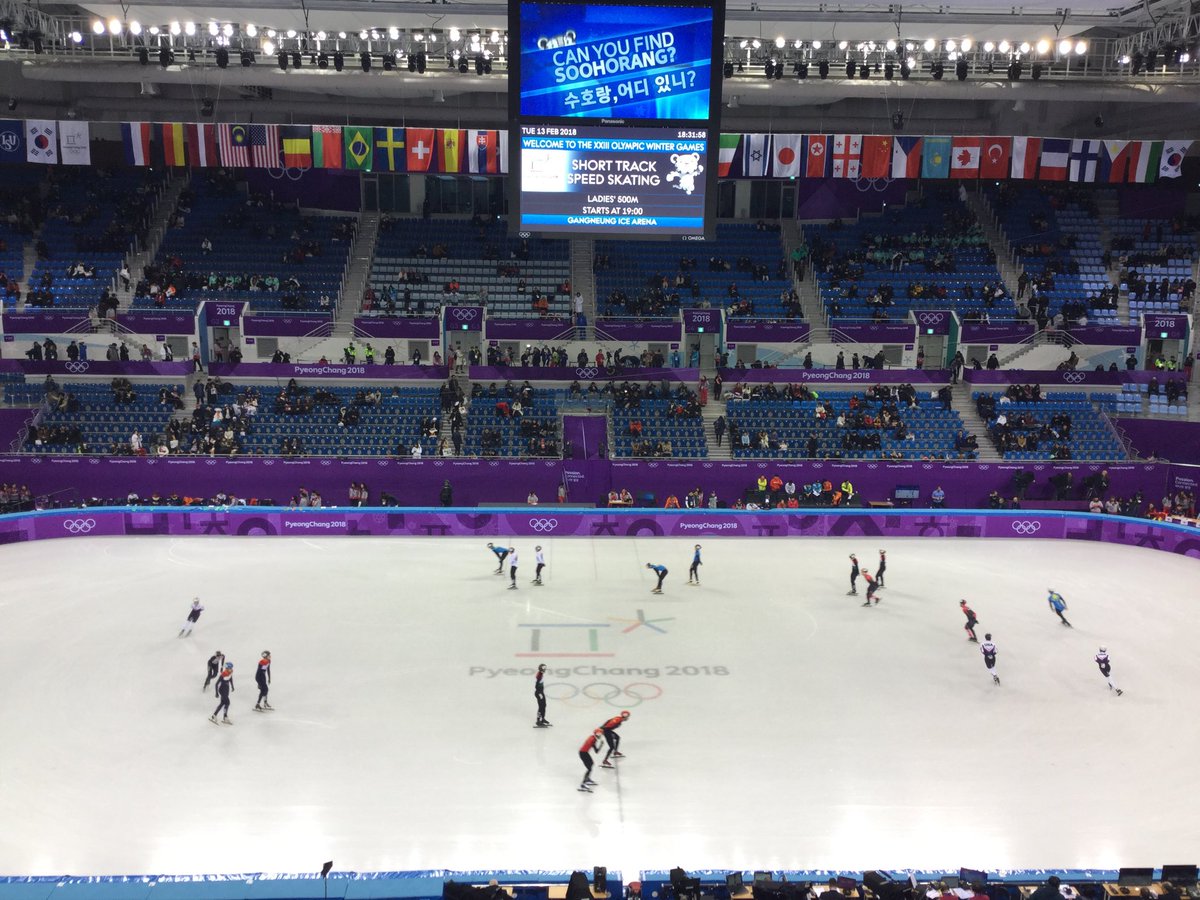 PatrickKinas's tweet photo. Minutes from carving up Short Track in #PyeongChang2018.
In action for @TeamUSA @USSpeedskating:
@BineyMaame in W500 QF, @jrcelski & @Real_JohnHenry in M 1000 heats & then joined by @AaronVaughnTran & #ThomasHong in 5000m Relay SF.
All on @westwood1sports!
#CanMaameWinGold?? https://t.co/RBNnMmq1Ml