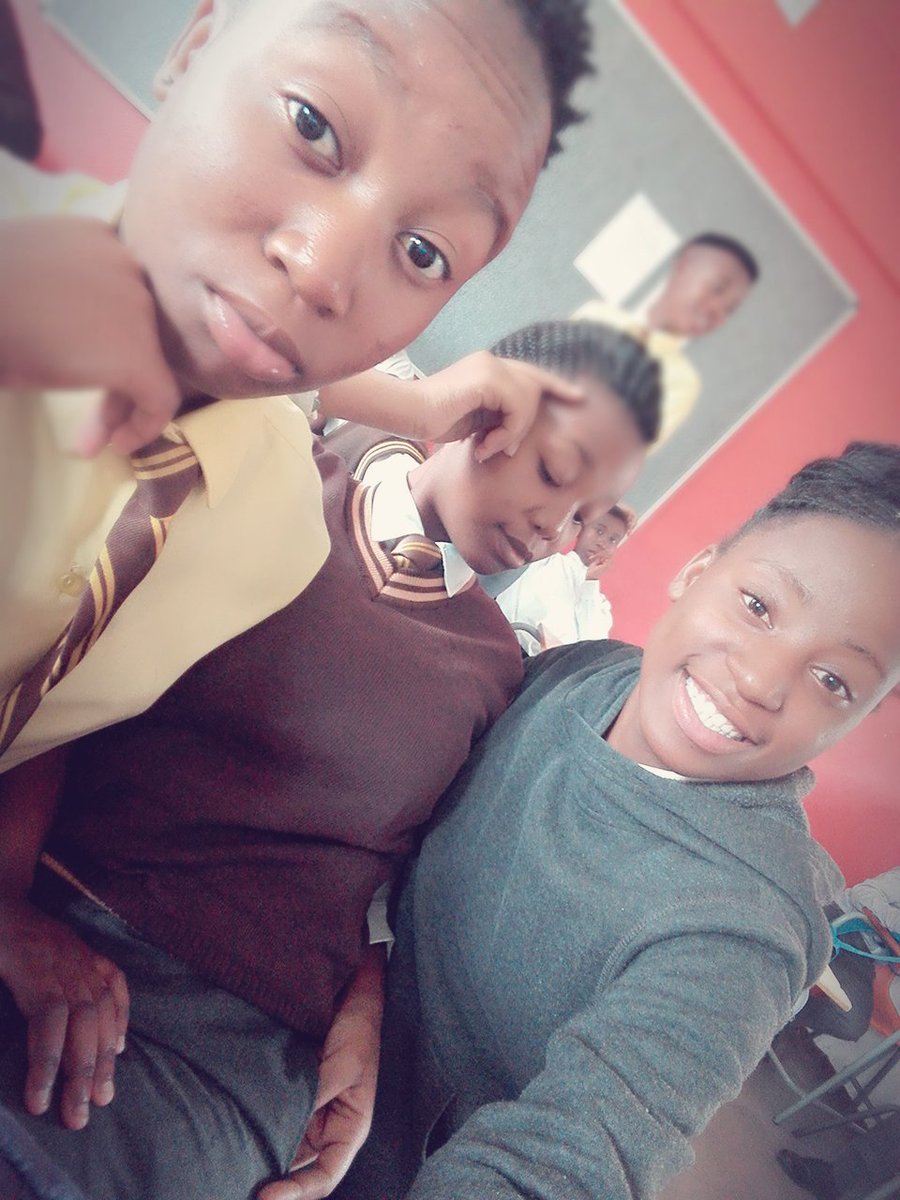 Karabo79146866's tweet image. ♡DeaWellSpent....Wif Mih Bae
♡Mi Hommy
☆Sthandwa 
♡Patner In Crime
☆DoDo Wam