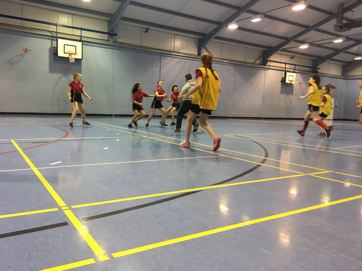 robertsutton_PE's tweet photo. Year 8 girls rugby in full swing @robertsutton_PE #constantlaughter https://t.co/l2qsJAavp4