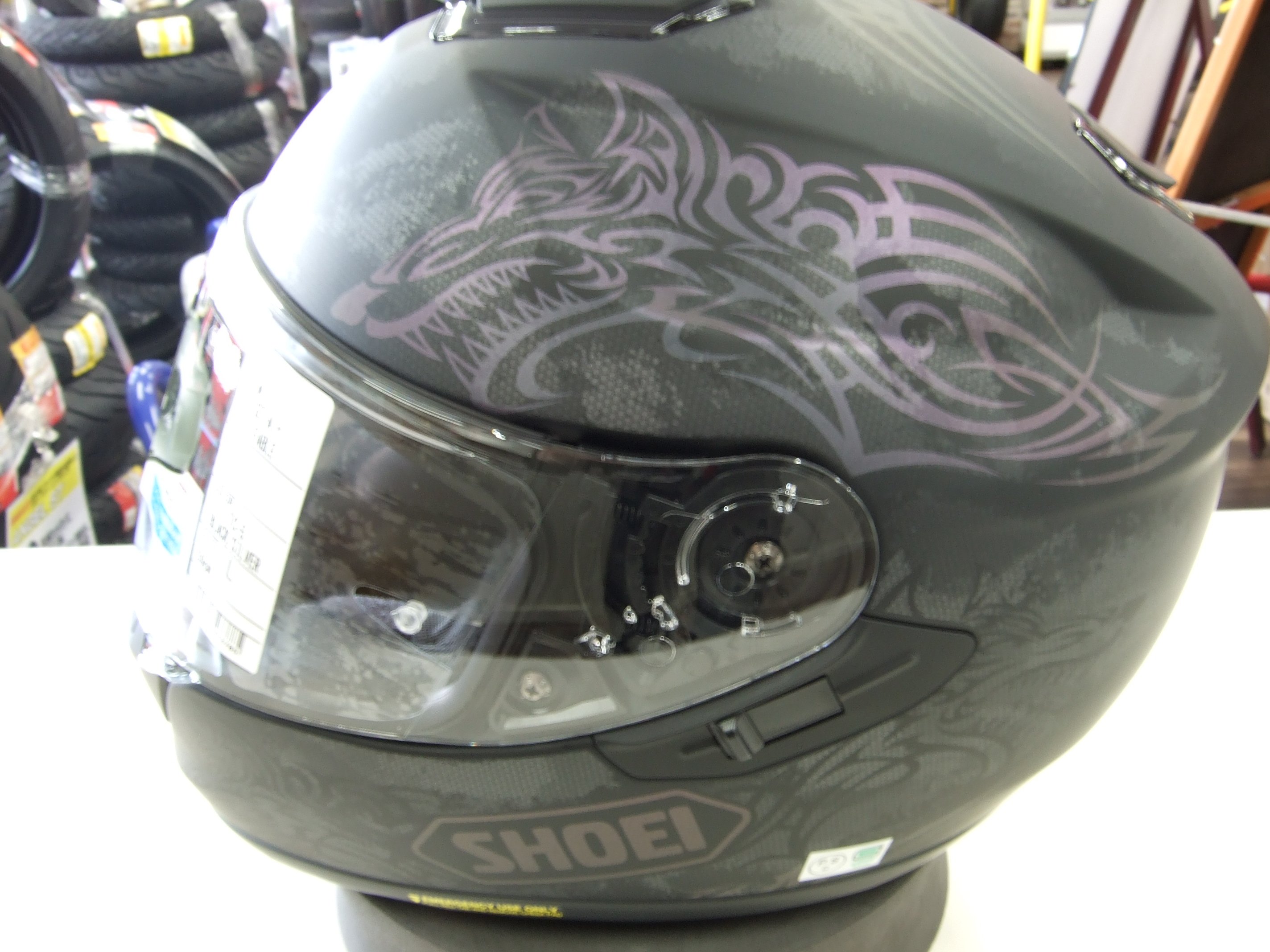 ライコランド姫路店 Tren Twitter Shoei Newヘルメット入荷 Gt Air Fable Tc 5 Bk Sv Shoei 株式会社山城 オリジナルモデル入荷致しました マットブラックベースに マジョーラカラーの狼がかっこいいデザインです T Co Ptgmpfgvrv Twitter