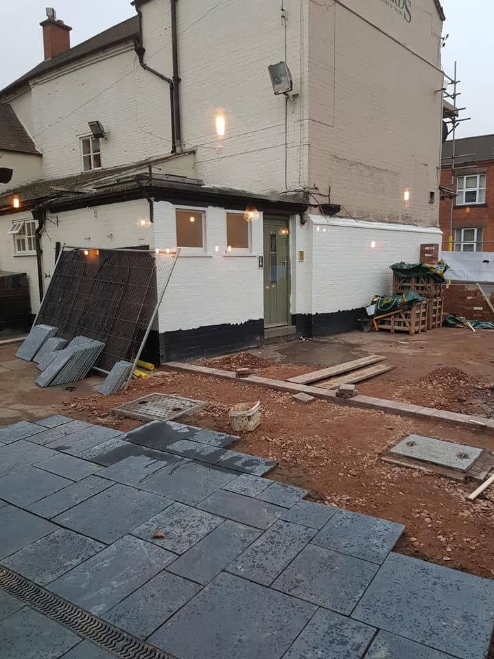The works currently in progress for the exterior of The Queen Victoria in Syston! Very excited to see the finished result in a few weeks 😀