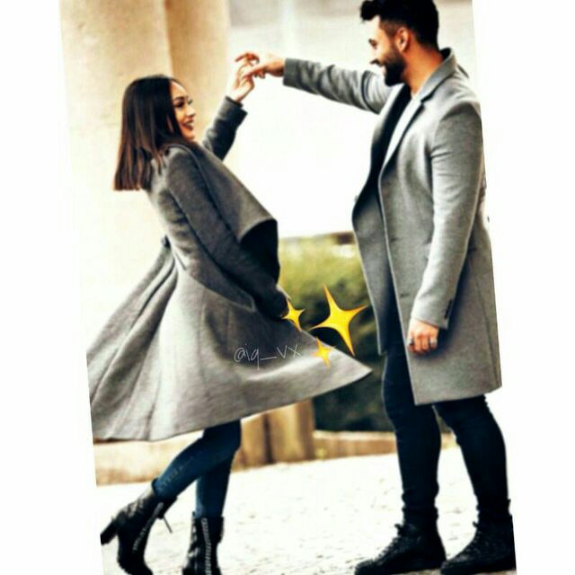 #ماأجمل_الأنثى
 عندما تكون 
ملكة في زمن كثرت فيه الجاريات 
غالية في زمن رخصت فيه الفتيات 
قلبا ينبض حبا و نقاء وليست مجردنبضات زهرة يفوح عطرها عفة و حياء 
ليست كباقي الزهرات