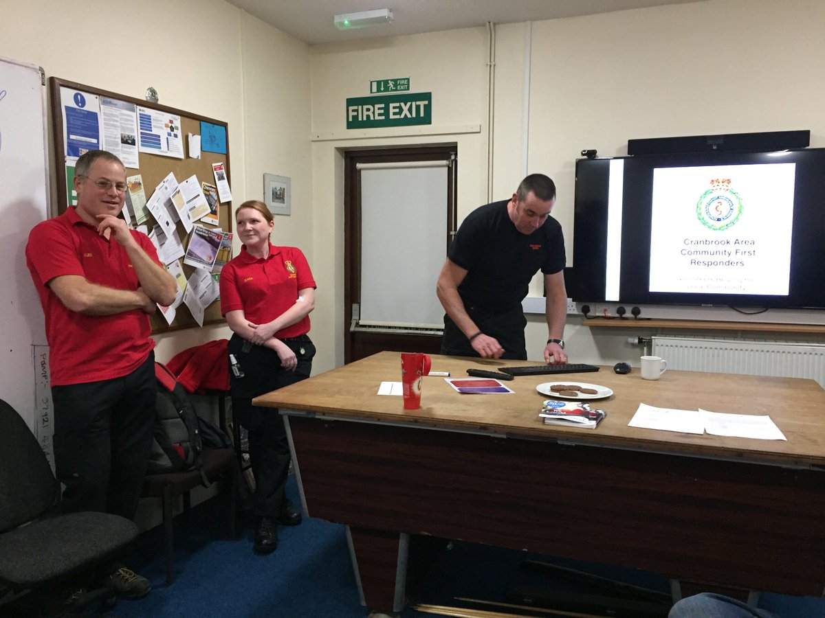 CranbrookBA's tweet photo. Thanks to the Cranbrook Community First Responders for a great training session last night on the use of #defibrillators - in association with #Cranbrook #Business #Association. #savealife #firstresponders #cba #firstaid #kent #awareness https://t.co/6fuqQjjPCH