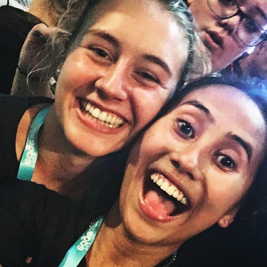 So absolutely not fake happy tonight ❤️💙💛 #tour4 #paramorenz