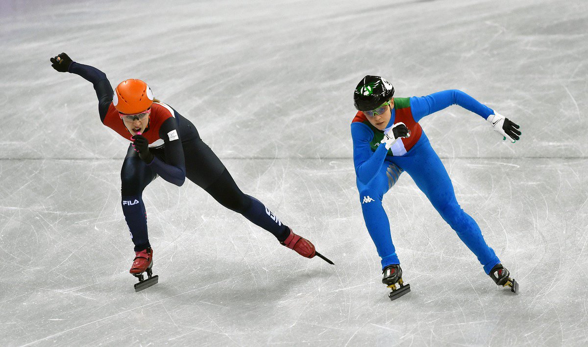 FINALEEEEEEEEEEE 🇮🇹

<a href="/AryFonta/">Arianna Fontana</a> tra poco a caccia del podio nei 500 m a #PyeongChang2018!

RT e stringiamoci forte #ItaliaTeam! 

#FuocosulGhiaccio🔥❄ #shorttrackskating <a href="/fisg_it/">FISG</a>