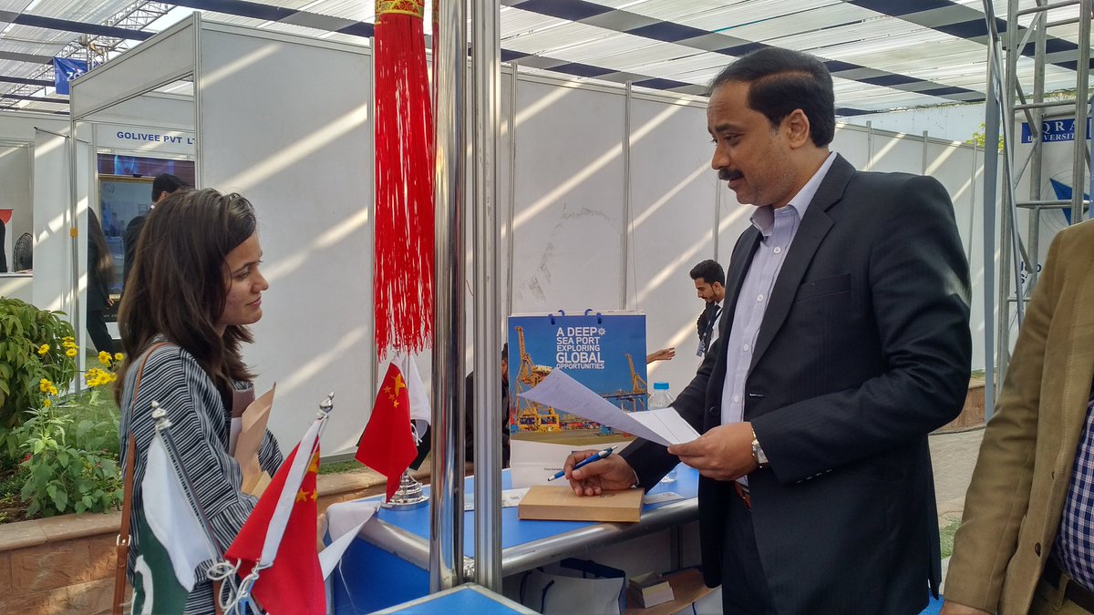 VGwadar's tweet image. Officials of #COPHC conducting Interview at Job Fair Start Up by Iqra University #CPEC #VOG #Gwadar @BaozhongGwadar @zlj517 @pid_gov @CPEC_Official @XHNews @FaraQureshi