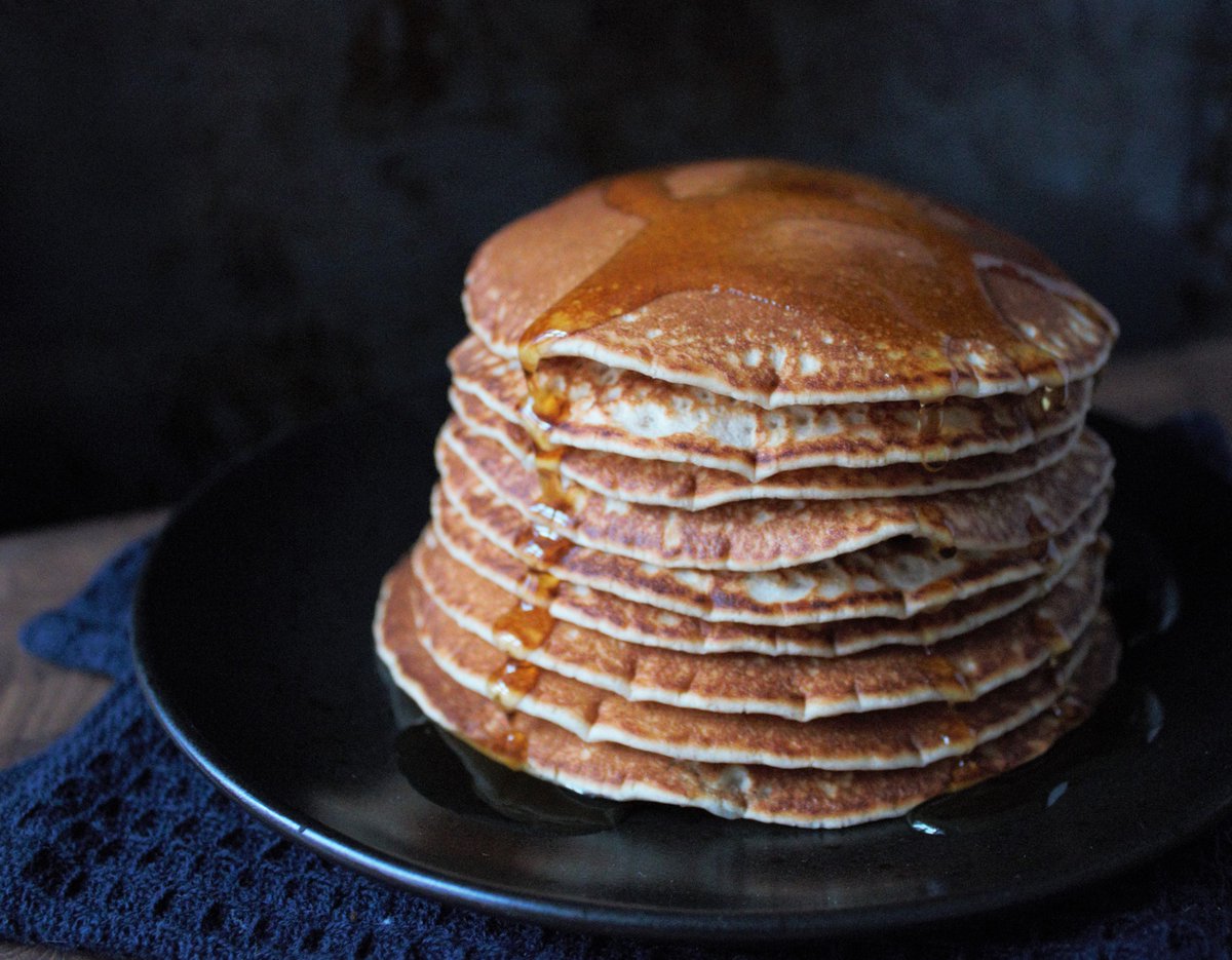 PieceOfPlants's tweet photo. LEMONS PANCAKES 🍋 Happy Pancake Day!! Next level pancakes! I can't even explain how freaking delicious these pancakes are 🥞
#vegan #pancakeday2018 #PancakeDay #InternationalPancakeDay #veganpancakes #oilfree 
RECIPE: https://t.co/gvHlw0mo9v https://t.co/VHOZCJ8ALh