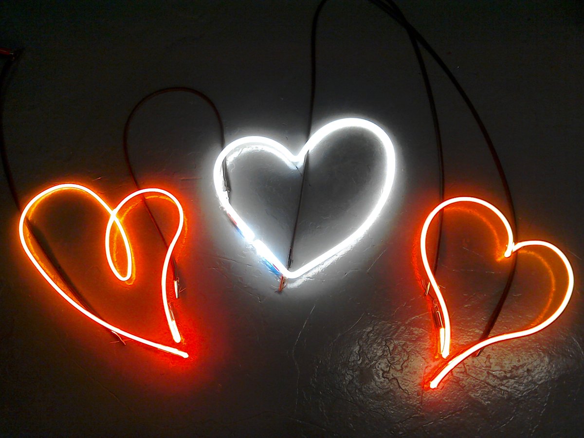 neonworkshops's tweet image. Just 2 PLACES left on our NEON HEART SESSION.
A workshop ‘date’ for couples to learn, make and take home their own Neon Heart #valentinesday
The workshop takes place on 17th Feb.  
Get in touch to book your place :-)
bit.ly/2Ersprd #neon #neonheart