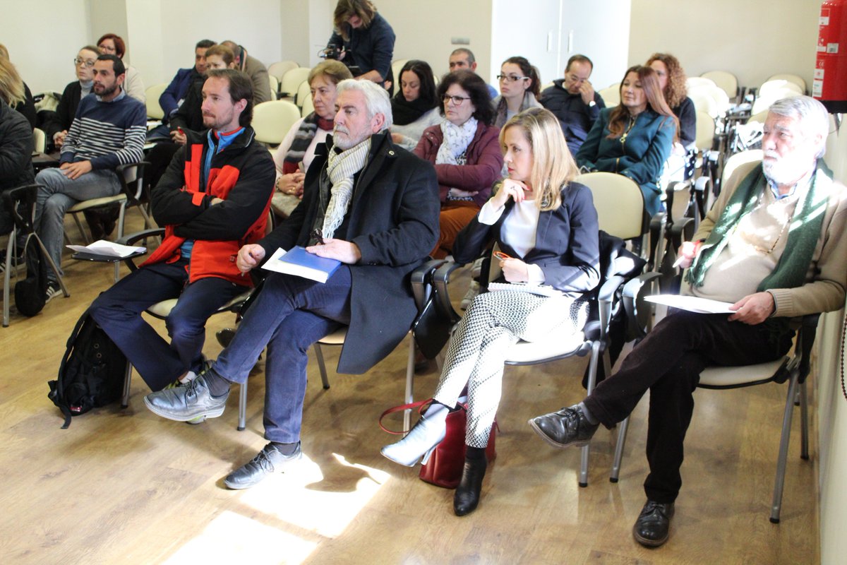 aderconcondado's tweet photo. La Asamblea General de #ADERCON se reúne para aprobar los presupuestos de 2018 y las modificaciones previstas en la #EDL #Leader del Condado de #Huelva. https://t.co/MqtX1aa6pR