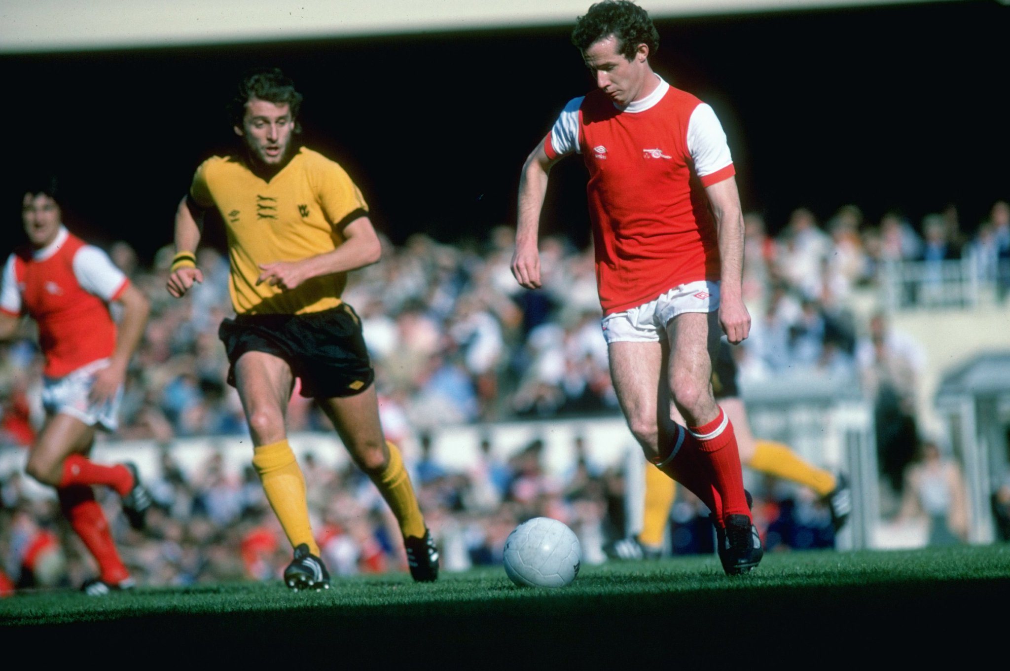 Happy birthday to Arsenal legend Liam Brady! 