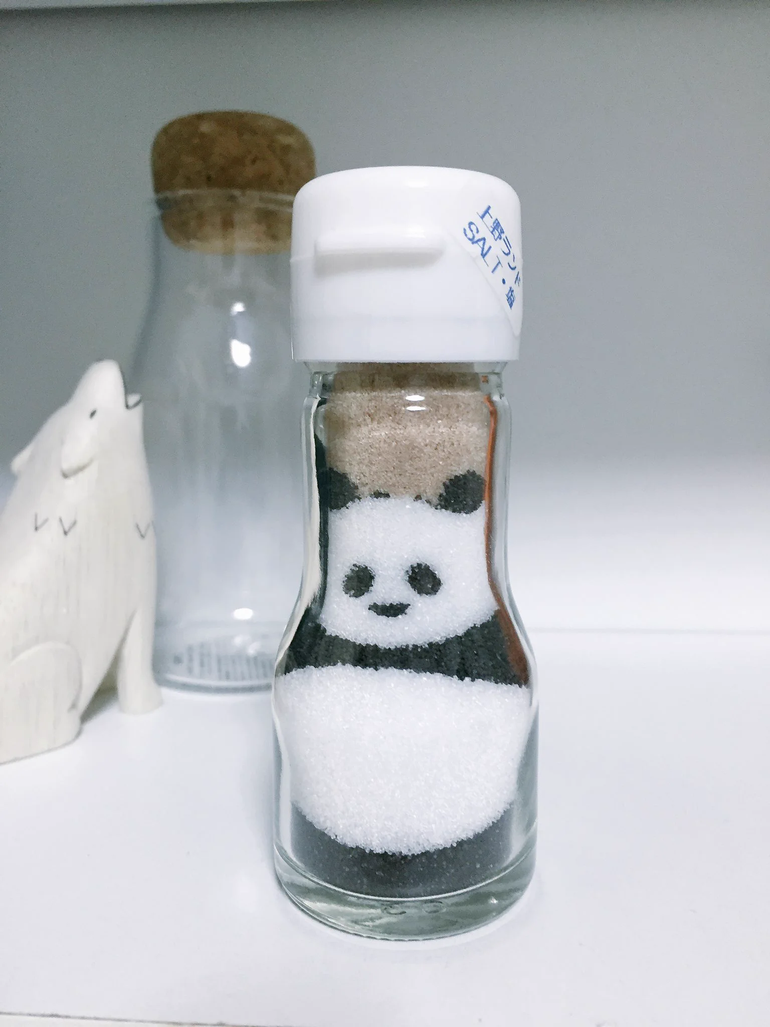 インスタ映え間違いなし？1本1本手作りのパンダの塩がこちら。