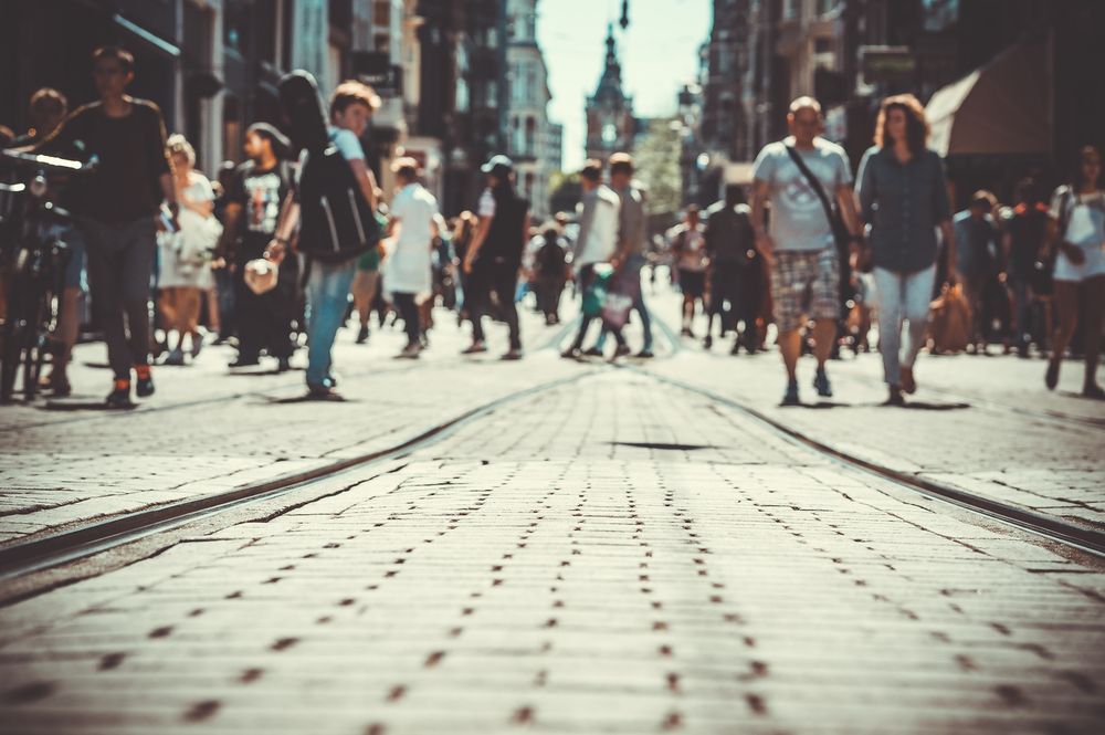 Have a local adventure, think how far you can go with all the Apple iPad data you need. Stay connected on the move buff.ly/2Eauyb2