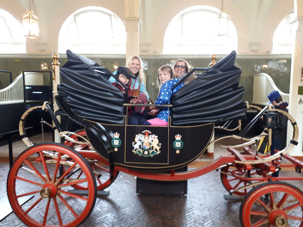 techpixiejoy's tweet image. Enjoying half term in London @RCT #sitinstyle at The Royal Mews!