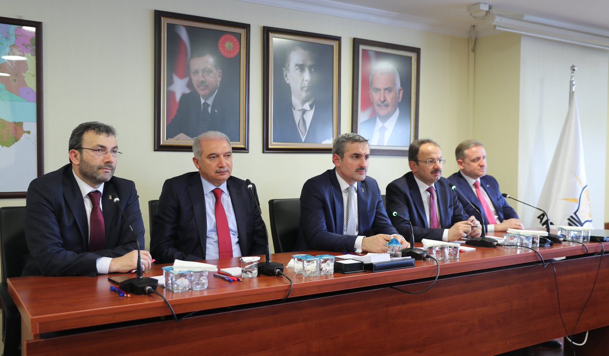 bayramsenocak's tweet photo. İBB AK Parti Grup Toplantımıza katılarak, Meclis Üyesi arkadaşlarımızla gündemdeki konuları değerlendirdik. @mevlutuysal_bsk @Temelbasalan https://t.co/pVhtzESQ8K
