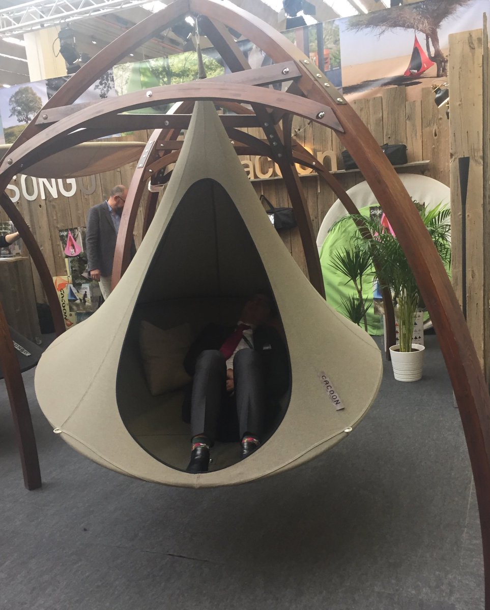 eComLee's tweet photo. @ECOM_SILVER this guy looks how I feel. Covering miles on the last day @ambiente #Frankfurt #eCommerce #Hub52 https://t.co/OaF2n9yqV5