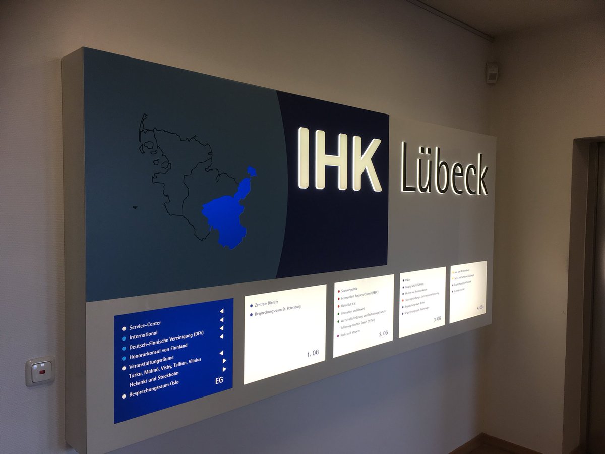 lennartwulf's tweet image. Volles Haus in der @IHK_Luebeck #Lübeck #Designrecht mit #ChristianKlawitter #Wunderwaffe #Geschmacksmuster #DesigninSH @Cluster_DiWiSH