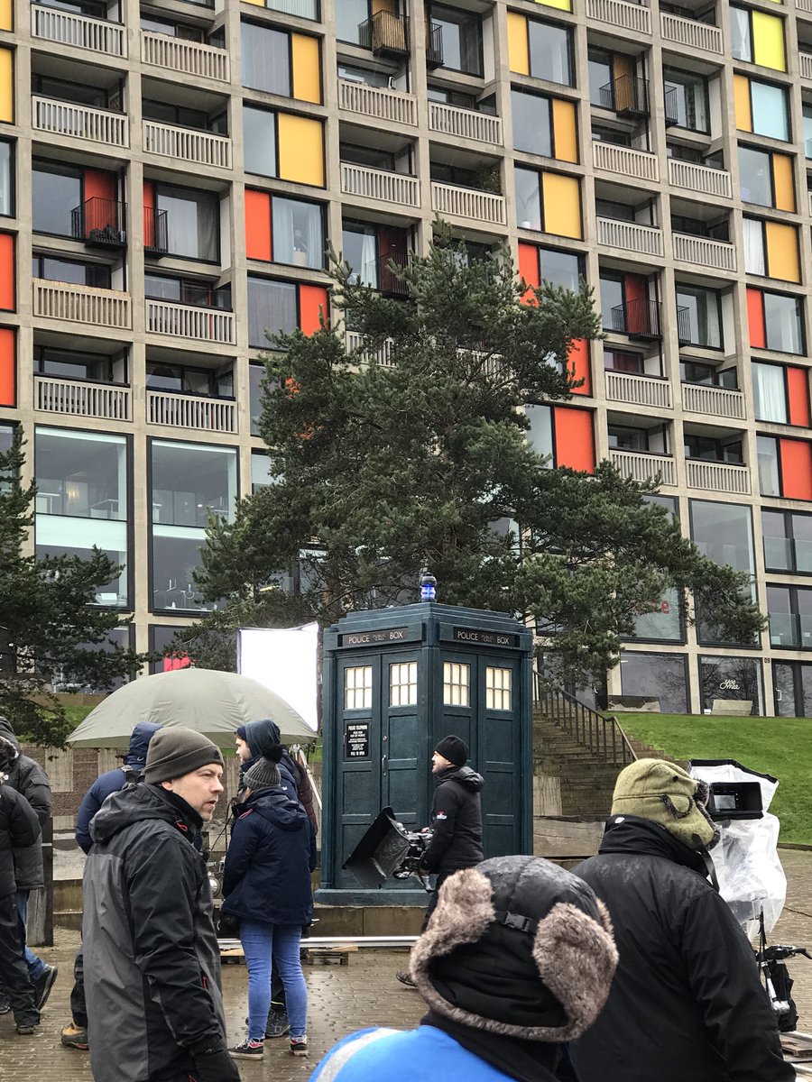 DavidWho96's tweet photo. ¡La nueva TARDIS en todo su esplendor! #DoctorWho https://t.co/3CMtLjtLw5