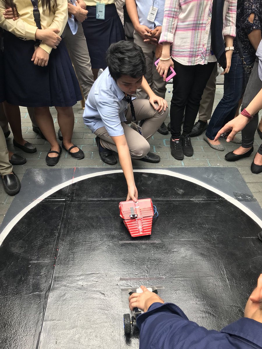 Punzalandandy__'s tweet photo. Congrats to us #sumobotcompetition #ecewins @Channnity @nicolebanares ๐๐ https://t.co/qodz24T5Uy